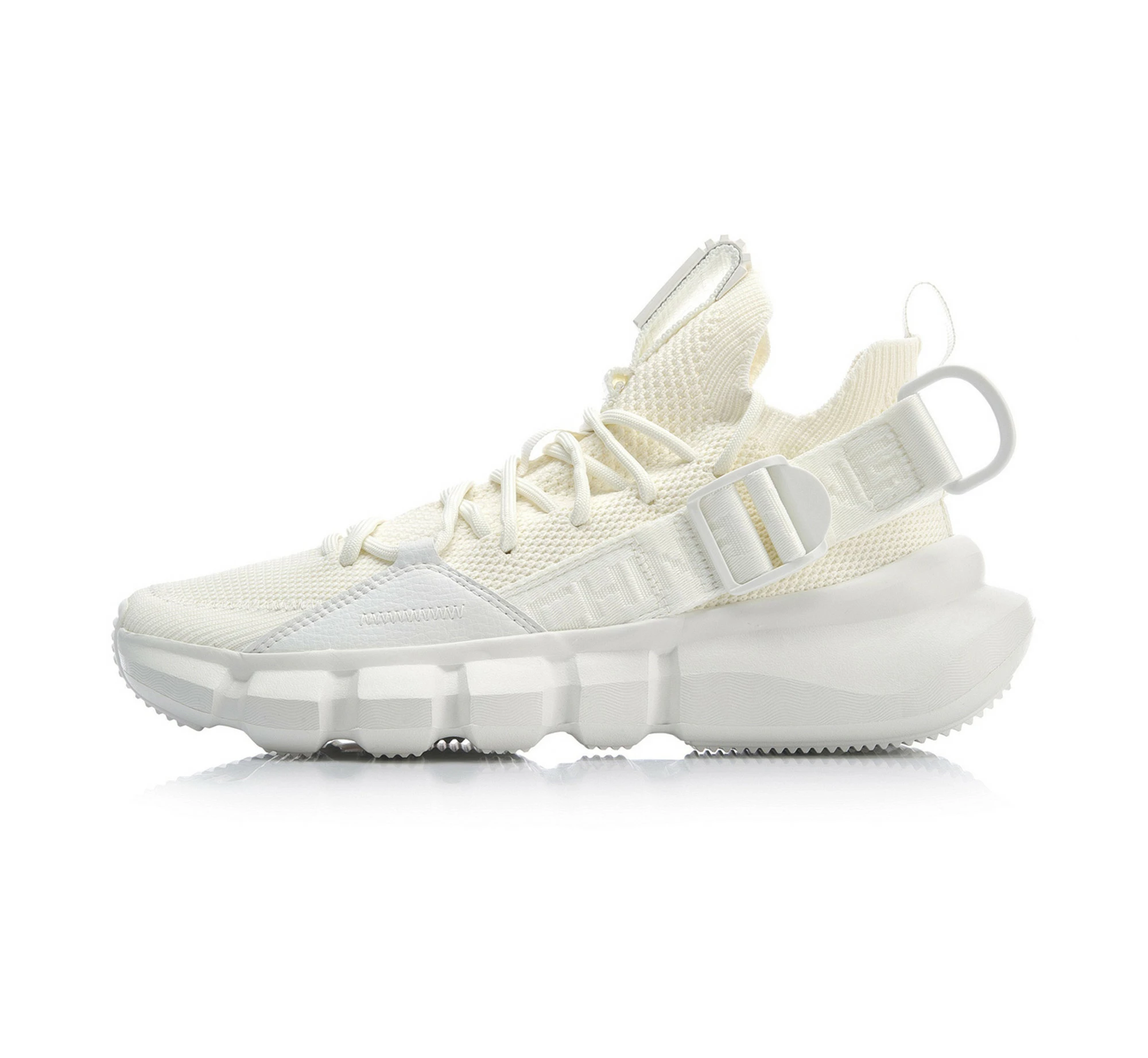 Essence 2.3 Milk White 1 Essence 2.3 Milk White