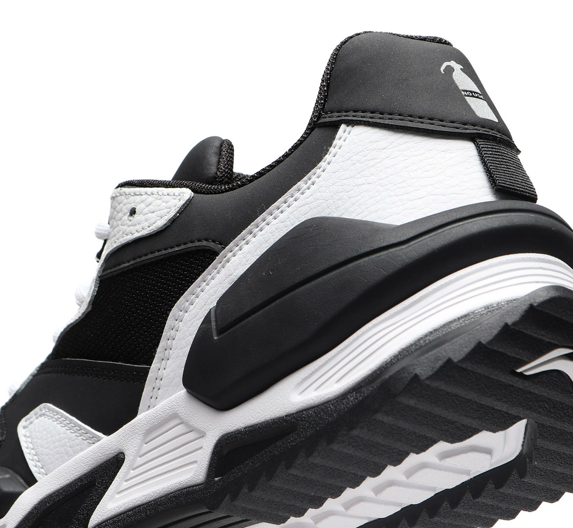 LN Classic Sneaker "Reburn" AGBQ089 5 LN Classic Sneaker "Reburn" AGBQ089 - Image 5