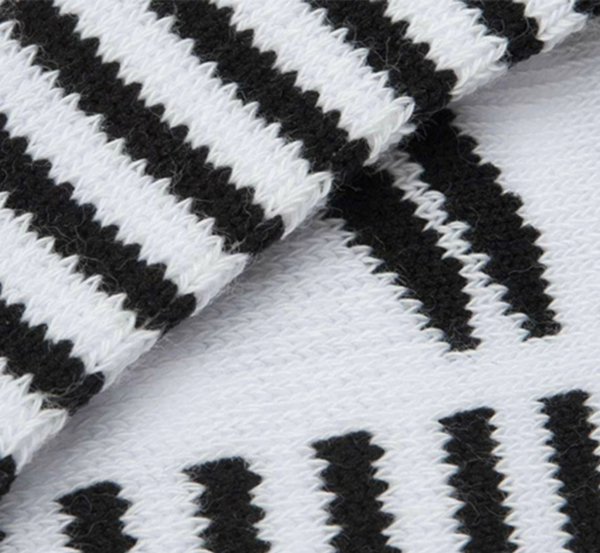 Wade Stripe Crew Socks AWLL007 2 Wade Stripe Crew Socks AWLL007 - Image 2